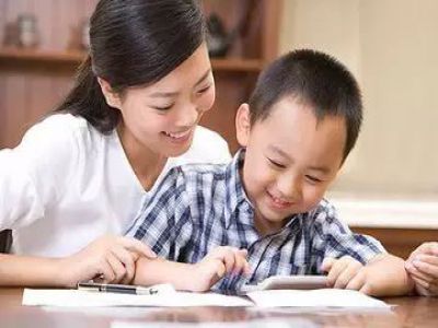 【好文轉(zhuǎn)載】 決定孩子一生的不是學習成績，寫得真好?。◤娏彝扑])